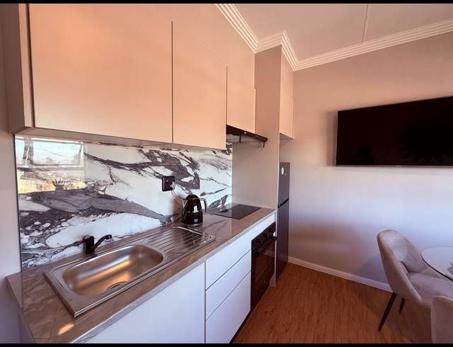 1 BEDROOM STUDIO APARTMENT FOR SALE IN BOKSBURG CENTRAL